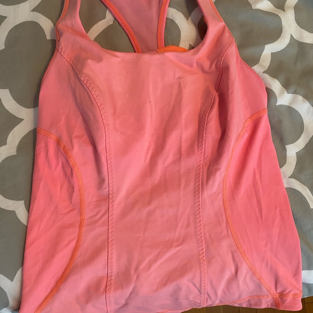 Lululemon workout tank